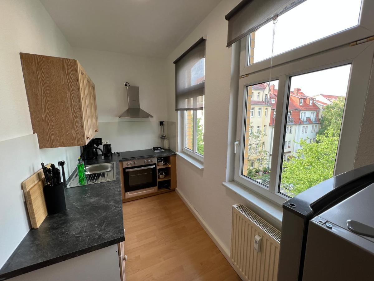 Jena City Apartment, Balkon, Sonnig, Wifi, Parkplaetze, Naehe Zentrum Exterior foto